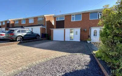 TO LET – PRIOR CLOSE, KIDDERMINSTER £1,200PCM