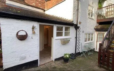WELCH GATE BEWDLEY -NOW LET